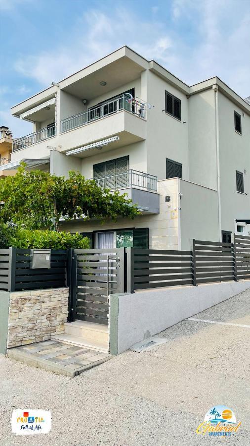 Gabrijel 1 Apartment *